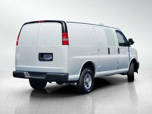 2022 Chevrolet Express 3500 RWD 3500 Regular Wheelbase WT