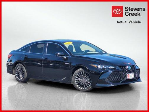 2021 Toyota Avalon Hybrid XSE