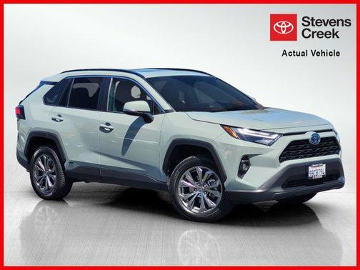 2022 Toyota RAV4 Hybrid XLE Premium