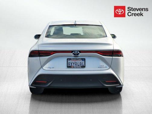 2021 Toyota Mirai Base