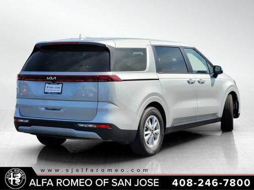 2022 Kia Carnival LXS