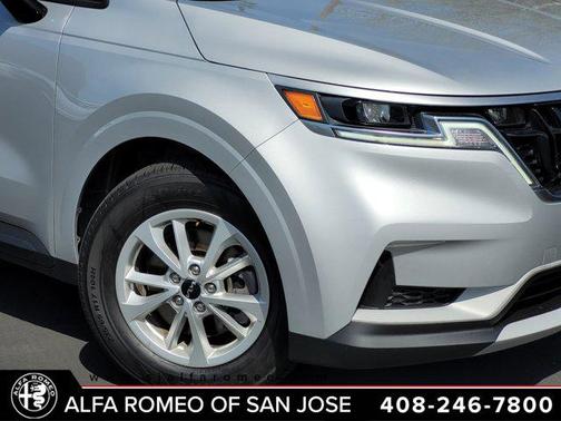 2022 Kia Carnival LXS