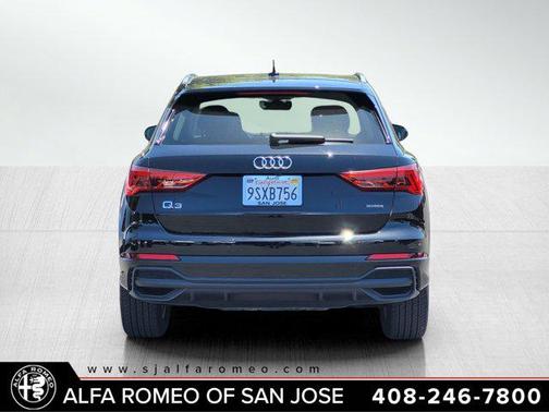 2024 Audi Q3 Premium 45 TFSI S line quattro Tiptronic