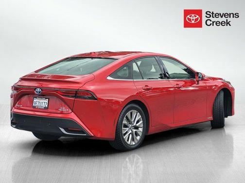 2022 Toyota Mirai Base