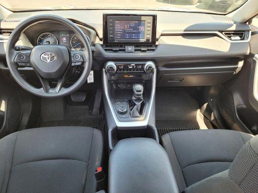2022 Toyota RAV4 Hybrid LE