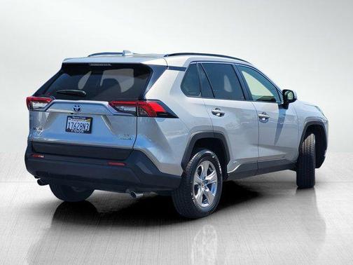 2022 Toyota RAV4 Hybrid LE