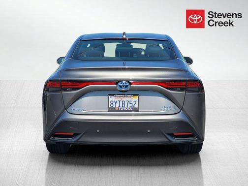 2021 Toyota Mirai Base