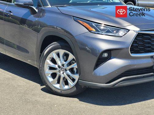 2022 Toyota Highlander Limited