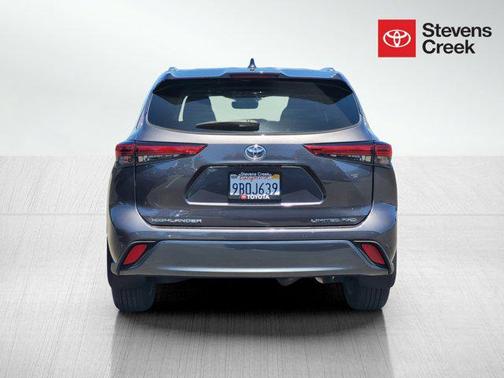 2022 Toyota Highlander Limited