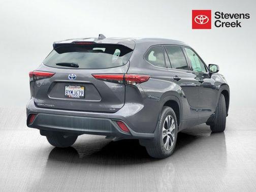 2021 Toyota Highlander Hybrid XLE