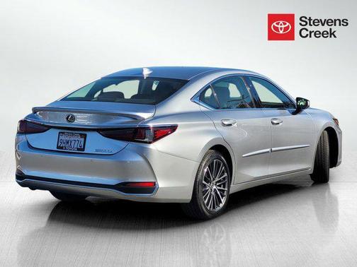 2024 Lexus ES 300h Base