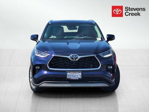 2023 Toyota Highlander Platinum