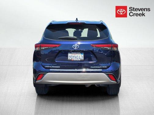 2023 Toyota Highlander Platinum