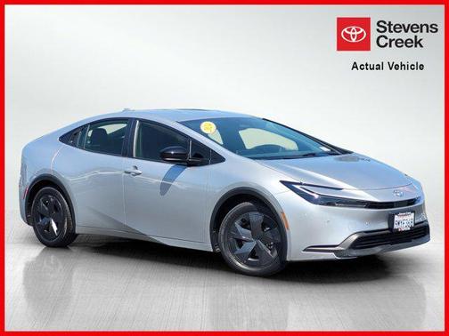 2024 Toyota Prius LE