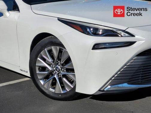 2022 Toyota Mirai XLE