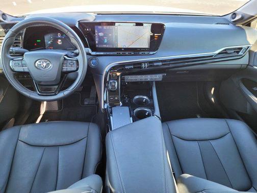 2022 Toyota Mirai Base