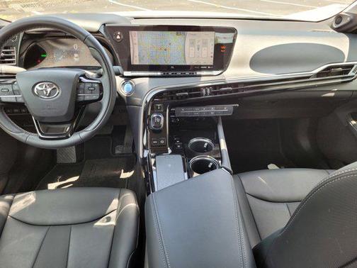 2022 Toyota Mirai Base