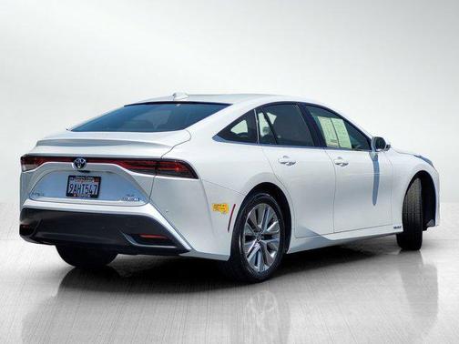 2022 Toyota Mirai Base