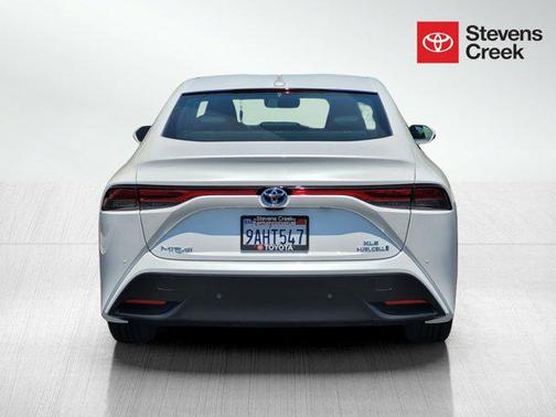 2022 Toyota Mirai Base