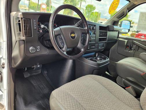 2022 Chevrolet Express 3500 RWD 3500 Regular Wheelbase WT