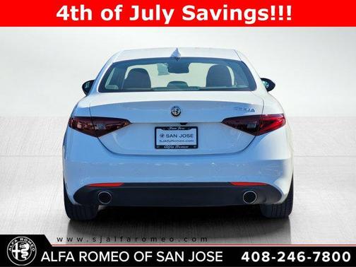 2020 Alfa Romeo Giulia Base