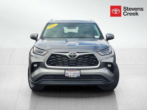 2025 Toyota Highlander Hybrid XLE