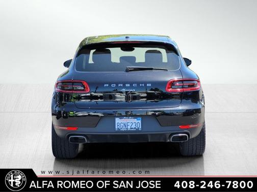 2017 Porsche Macan Base