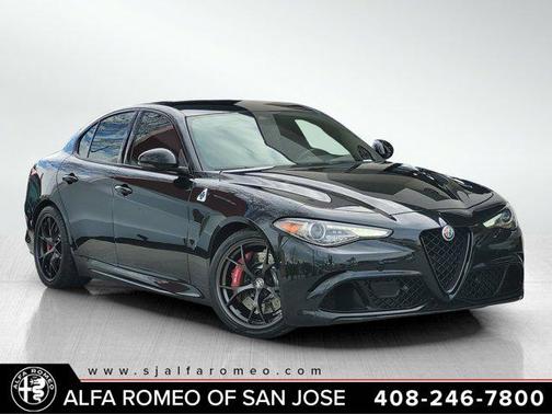 2022 Alfa Romeo Giulia Quadrifoglio