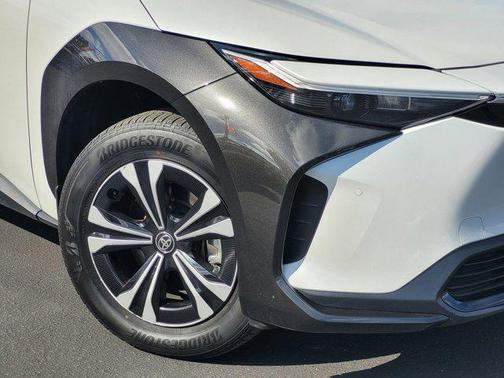 2024 Toyota bZ4X XLE
