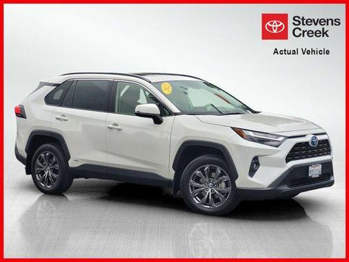 2022 Toyota RAV4 Hybrid XLE Premium