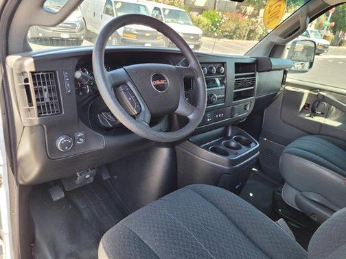 2021 GMC Savana 2500 Work Van