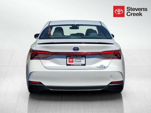 2019 Toyota Avalon Hybrid Limited