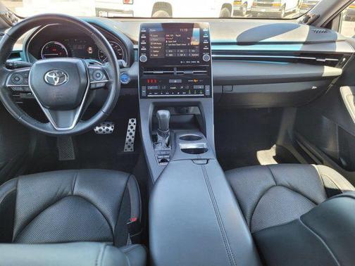 2019 Toyota Avalon Hybrid Limited