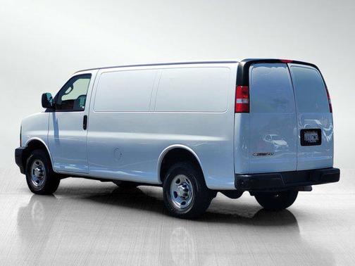 2022 Chevrolet Express 3500 RWD 3500 Regular Wheelbase WT