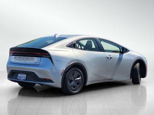 2024 Toyota Prius LE