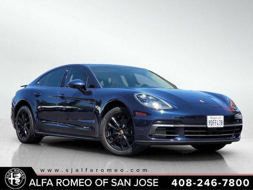 2018 Porsche Panamera 4S
