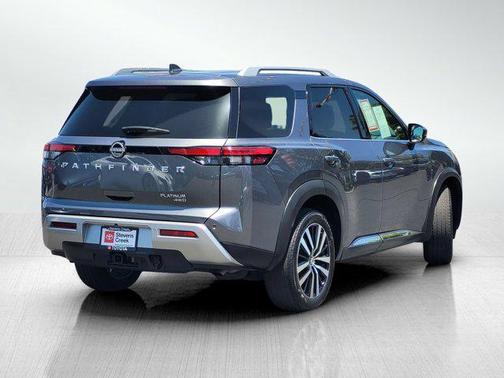 2024 Nissan Pathfinder Platinum 4WD