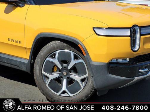2023 Rivian R1S Adventure