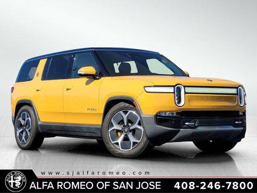 2023 Rivian R1S Adventure