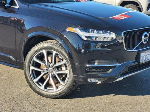2019 Volvo XC90 T5 Momentum