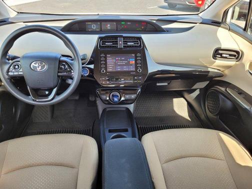 2022 Toyota Prius LE
