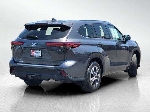 2020 Toyota Highlander Hybrid XLE