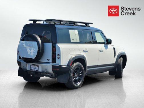 2023 Land Rover Defender 110 S