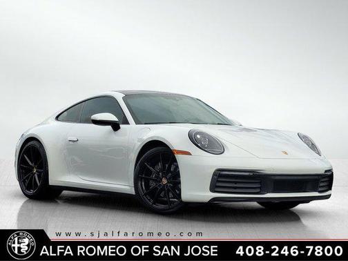 2020 Porsche 911 Carrera