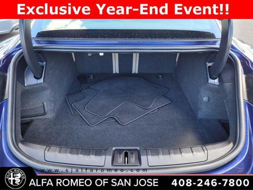 2022 Porsche Taycan Base