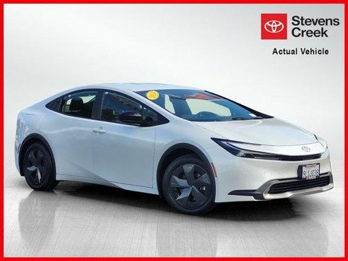 2024 Toyota Prius Prime SE