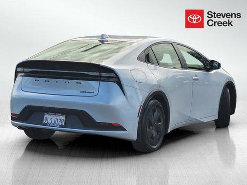 2024 Toyota Prius Prime SE