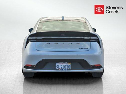2024 Toyota Prius Prime SE