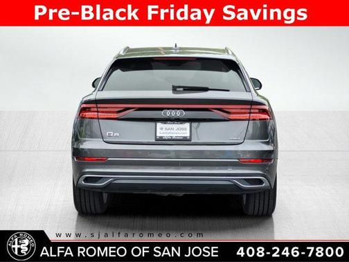 2022 Audi Q8 55 Premium