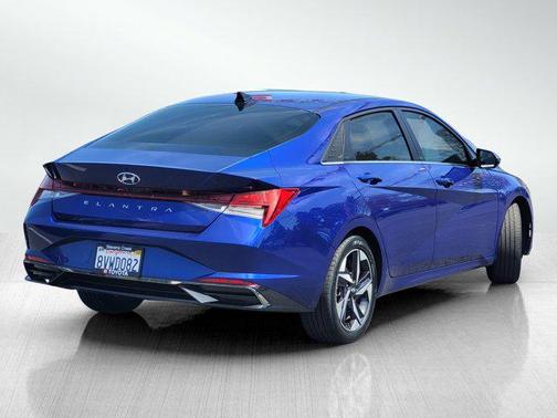 2021 Hyundai ELANTRA SEL